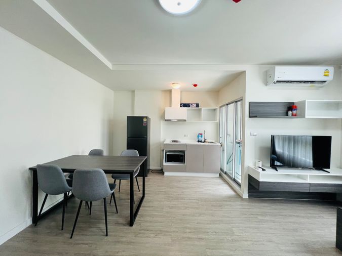 ✅ให้เช่า ดีคอนโดพิงค์ ชั้น3 แบบ1ห้องนอน ตึกเอ 14,000บาท/เดือน☎️064-792-4426(เบญ)