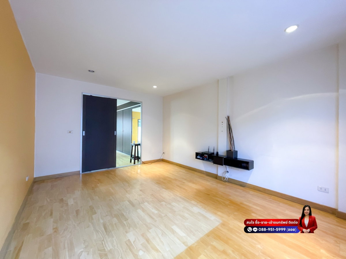 รูป หมู่บ้าน 84 (Baan 84 Mansion) ทาวน์โฮม 3 ชั้น ใกล้ Central Festival Eastville พื้นที่ 28.1 ตารางวา ไม่มีค่าส่วนกลาง - รูปที่ 31/33