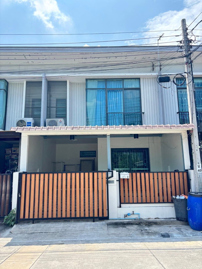 รูป   ให้เช่าทาวน์เฮาส์ หมู่บ้านพฤกษาวิลล์ ศรีสมาน   3ห้องนอน2ห้องน้ำ  15,000 - รูปที่ 1/23