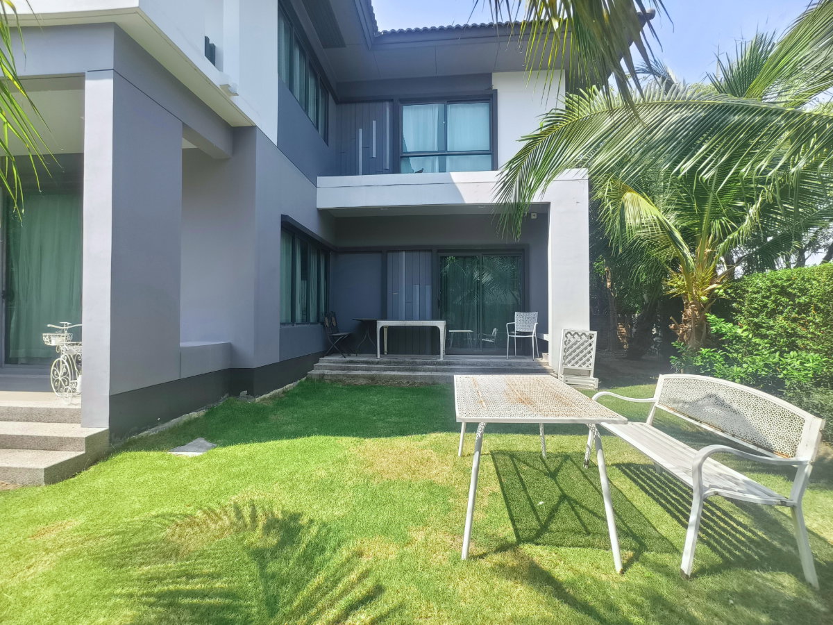 รูป ขาย บ้านเดี่ยว แปลงมุมติดสวน ราคาดีที่สุด มีห้องนอนชั้นล่าง ตกแต่งสวยพร้อมอยู่ หมู่บ้านบุราสิริ วงแหวน-อ่อนนุช 4ห้องนอน 4ห้องน้ำ 10 นาทีถึงมอเตอร์เวย์ - รูปที่ 5/11