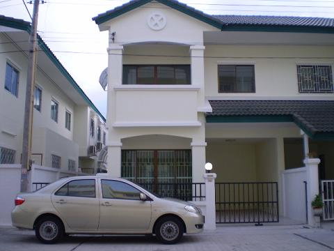 ให้เช่า บ้าน ทฮ ปิยวัตน์ บางแสน 9,500/ด (0982672092)