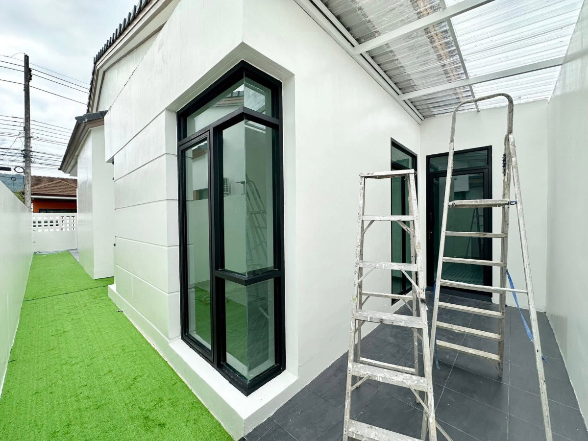 รูป บ้านแฝดรีโนเวทใหม่ ศรีสุชาติ 5 สามกอง พื้นที่กว้าง อยู่สบาย ราคาดี! - รูปที่ 3/14