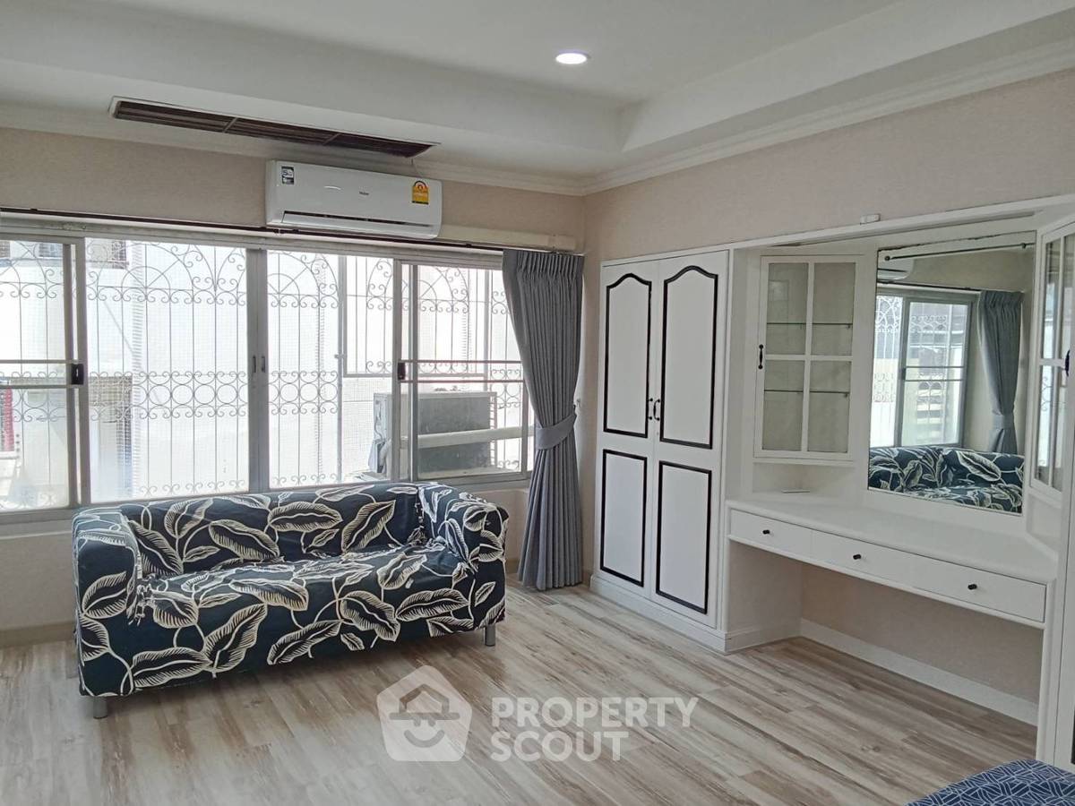 รูป คอนโด 4-ห้องนอน ที่ สยาม เพนท์เฮาส์ 1 คอนโดมิเนียม ใกล้ BTS นานา (ID 2282517) - รูปที่ 7/13