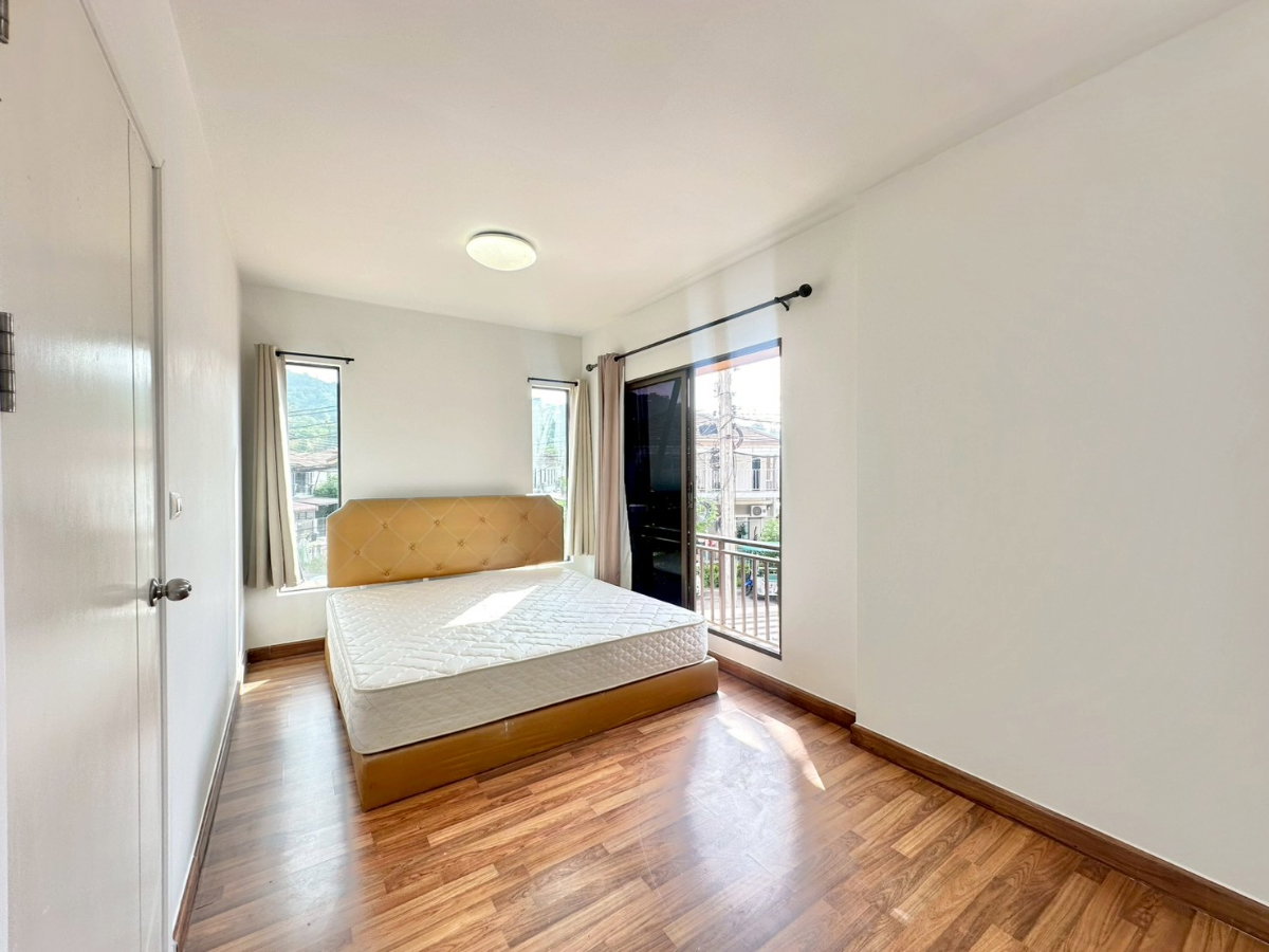 รูป 🏠✨ ทาวน์เฮ้าส์ให้เช่า – กะทู้ 📍 กะทู้  ✅ พร้อมเข้าอยู่  🛏️ 3 ห้องนอน | 🛁 2 ห้องน้ำ - รูปที่ 16/25