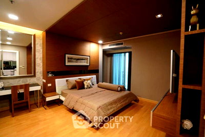 Condos for sale Thawsi School  : 2-BR Condo at Nusasiri Grand Condominium near BTS Ekkamai (ID 2784009)