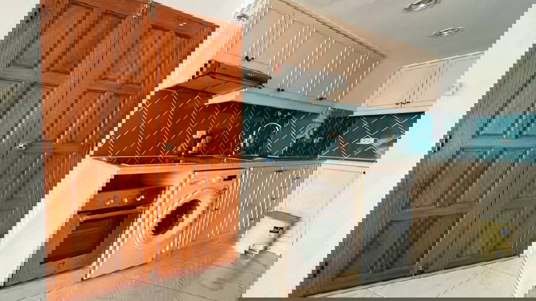 picture Jomtien Beachfront Condo with direct sea view - 4/6