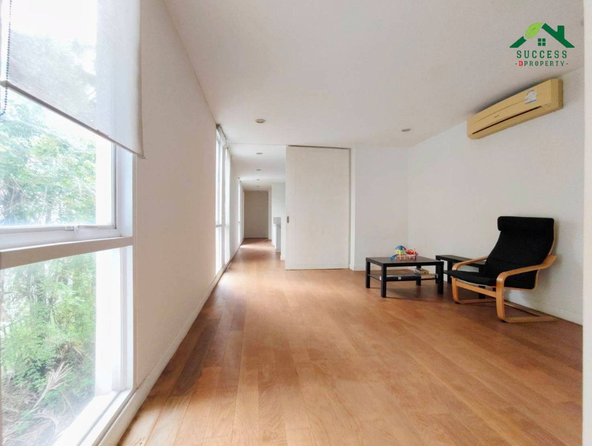 รูป ขายบ้านเดี่ยว คอร์ทยาร์ด วิลล่า พระราม 9 - วงแหวน บ้านหลังริม หน้าบ้านไม่ชนใคร 79 ตร.ว. ทำเลดีติดทางด่วนมอเตอร์เวย์ ใกล้สนามบินสุวรรณภูมิ 80 ตร.ว. - รูปที่ 10/20