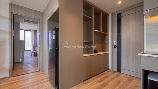 🛏️ 2 ห้องนอน - 🛁 2 ห้องน้ำ - 🏙️ Sea View - 🌏 ชื่อชาวต่างชาติ - 🏢 Andromeda Condominium Pattaya - รหัส: ANDROM19