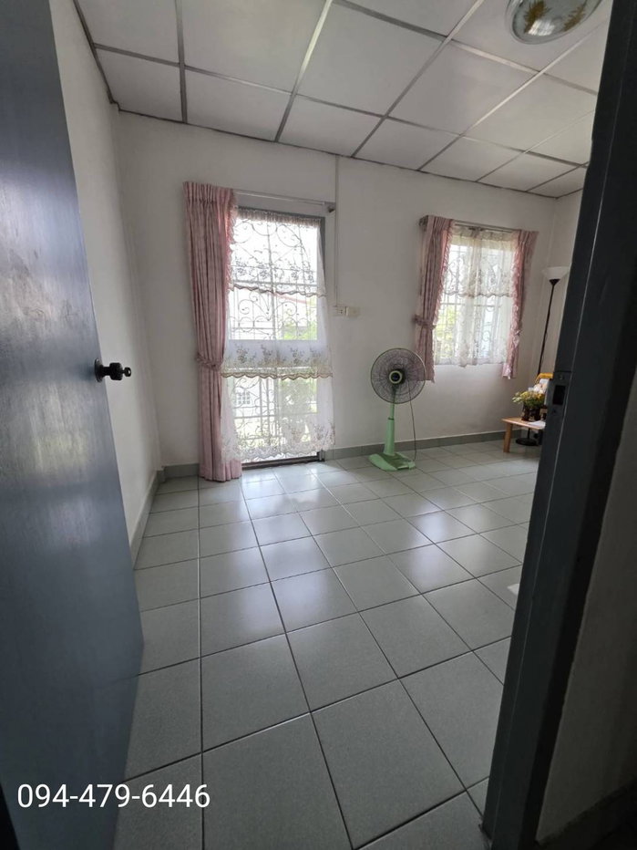 picture Krungthong4 nawamin 111 rd., Lotus phokeaw - 8/12