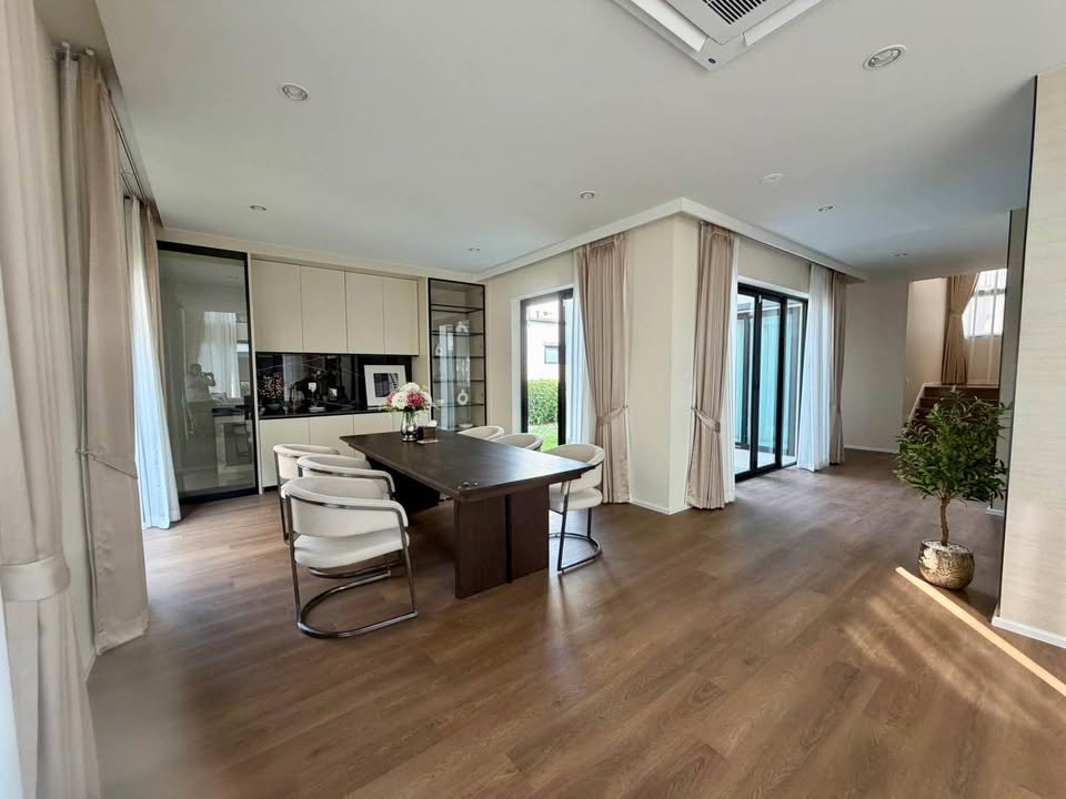 รูป ✨ND0460✨ ปล่อยเช่า บ้านเดี่ยว Serene Mornings @ Vivaldi Bangna Km.5   - รูปที่ 4/9