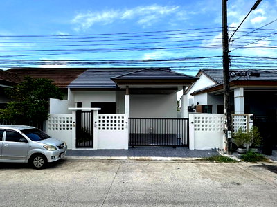 บ้านแฝด ภูเก็ต : บ้านแฝดรีโนเวทใหม่ ศรีสุชาติ 5 สามกอง พื้นที่กว้าง อยู่สบาย ราคาดี!