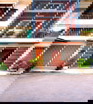 เช่าอาคารพาณิชย์ เดอะ มาร์เก็ต แบงคอก : ใกล้ BTSราชเทวี650 ม. ARLพญาไท 800ม. ให้เช่า อาคารพาณิชย์ 3 ชั้น 3แอร์ 3นอน 2น้ำ ถนนเพชรบุรี1-7 ขนาด 14 ตร.ว. แพลทินัม 1.6 กม.