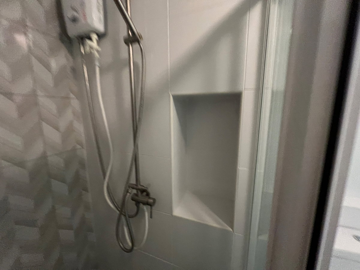 รูป ✅ให้เช่า ดีคอนโดพิงค์ ชั้น3 แบบ1ห้องนอน ตึกเอ 14,000บาท/เดือน☎️064-792-4426(เบญ) - รูปที่ 11/26