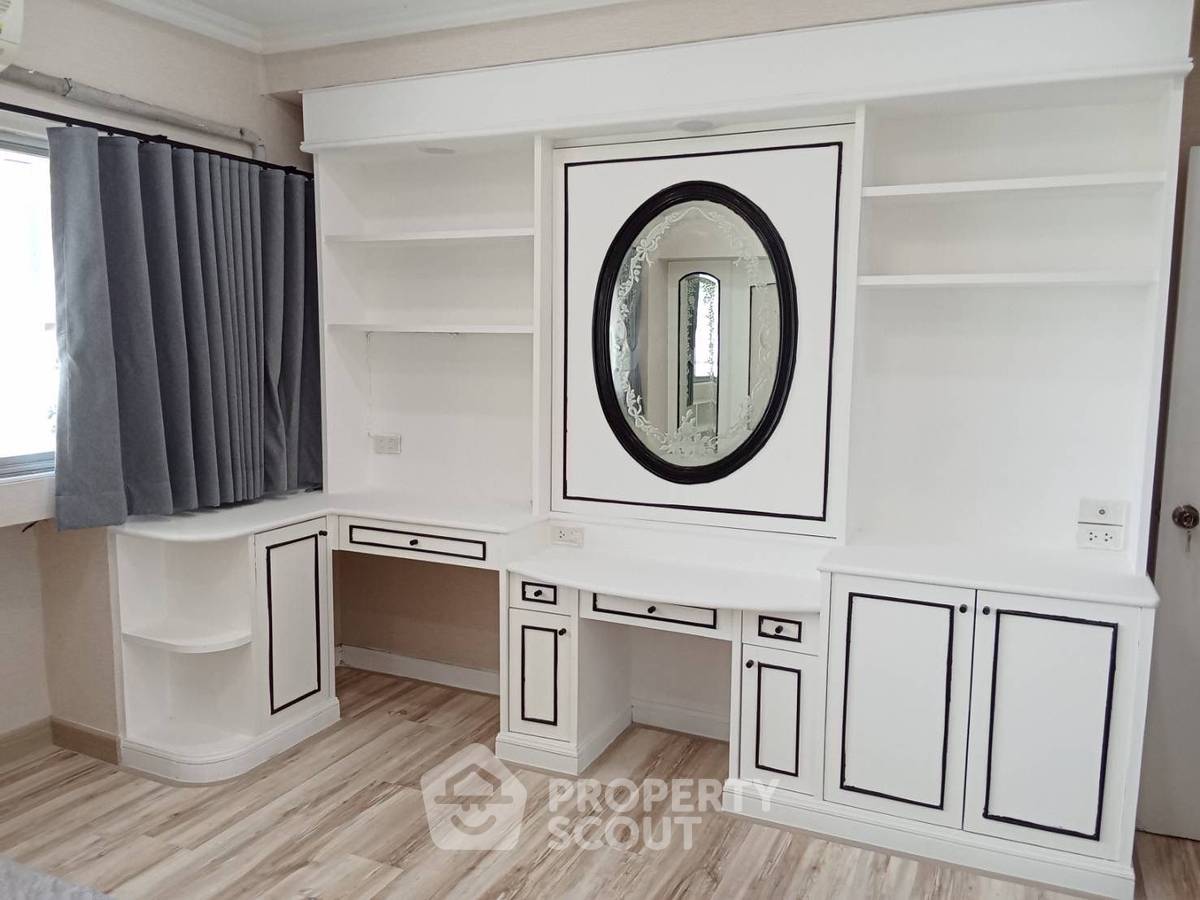 รูป คอนโด 4-ห้องนอน ที่ สยาม เพนท์เฮาส์ 1 คอนโดมิเนียม ใกล้ BTS นานา (ID 2282517) - รูปที่ 9/13