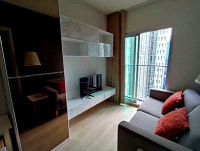 Condos for rent MRT Phra Ram 9 : 📌 For Rent Condo NOBLE REVOLVE RATCHADA Building 1, Floor 35,1 bed room, Room size 26.00 sqm