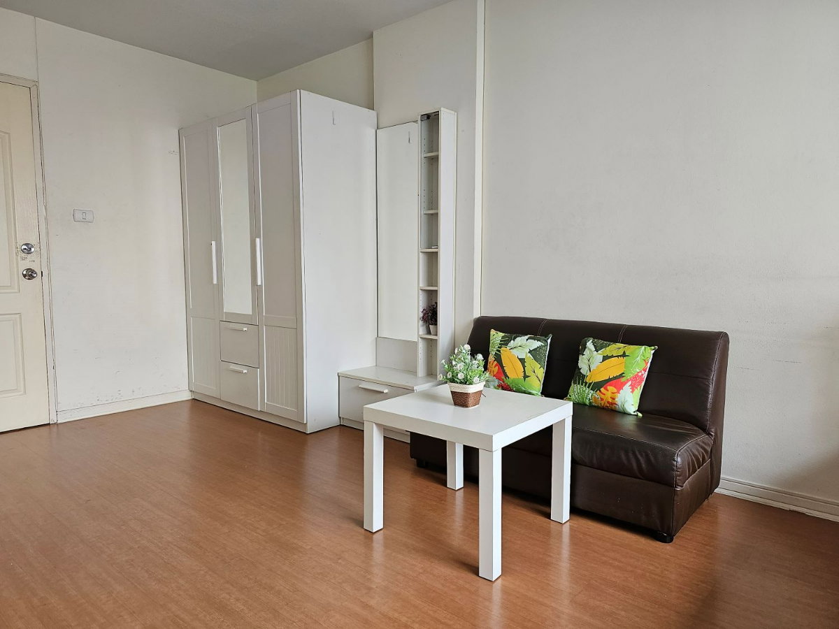 picture Lumpini Condo Town Rattanathibet For Rent - 3/8