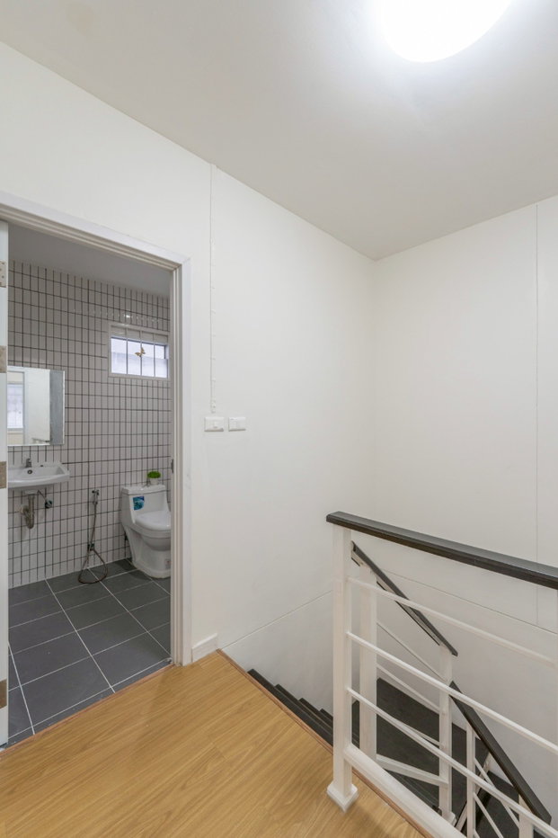 รูป ขายทาวน์เฮ้าส์ รีโนเวทใหม่ พฤกษา 74/1 ศรีนครินทร์ - เทพารักษ์ พร้อมให้เข้าอยู่ ทำเลดีเดินทางสะดวก ใกล้ทางด่วนวงแหวนกาญจนา 15 นาที ใกล้รถไฟฟ้า 2 สาย  - รูปที่ 18/20