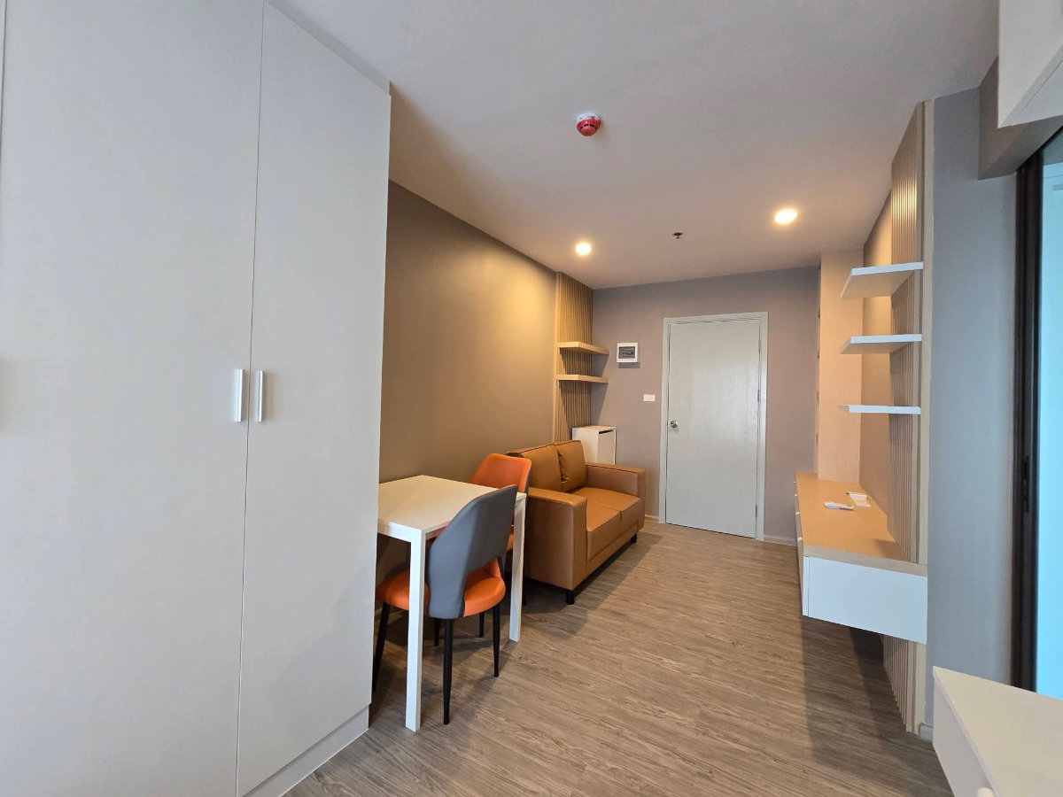 รูป รีเจ้นท์โฮม วุฒากาศ ใกล้ BTS วุฒากาศ ** เช่า 9,500 ห้องใหม่ เฟอร์ใหม่หมด พร้อมอยู่ - รูปที่ 2/13