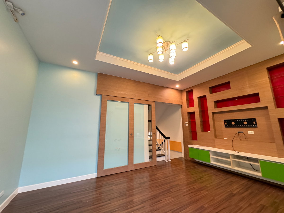 รูป Town plusx Lardpraoโยธินพัฒนา3 ถ.ประดิษฐ์มนูธรรม เฟอร์นิเจอร์ + เครื่องใช้ครบ - รูปที่ 13/15