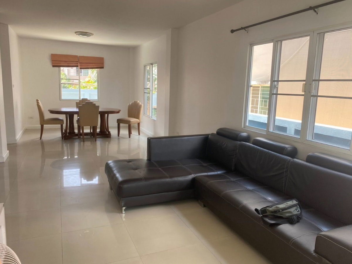 picture  Single house for rent in Thada Park Village, Bowin. - 2/12