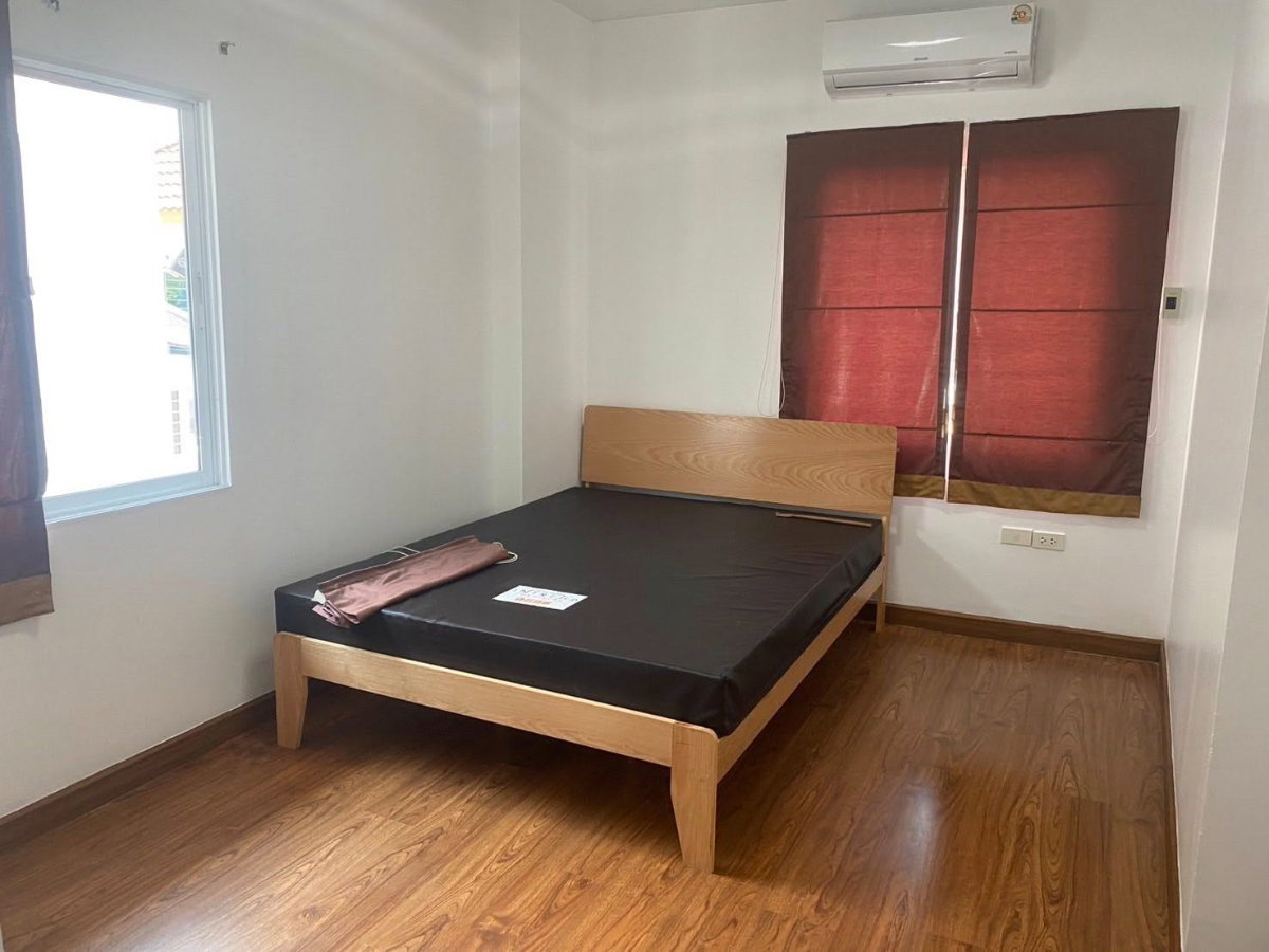 picture  Single house for rent in Thada Park Village, Bowin. - 7/12