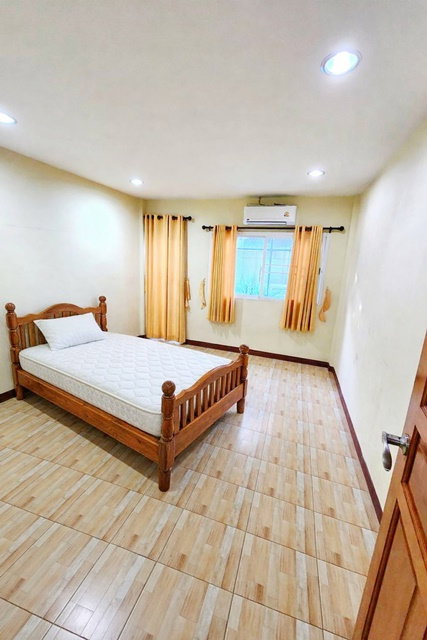 รูป ใกล้ BTSราชเทวี650 ม. ARLพญาไท 800ม. ให้เช่า อาคารพาณิชย์ 3 ชั้น 3แอร์ 3นอน 2น้ำ ถนนเพชรบุรี1-7 ขนาด 14 ตร.ว. แพลทินัม 1.6 กม. - รูปที่ 7/8