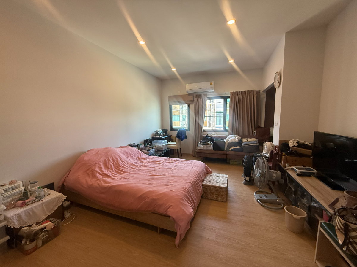 รูป ขายบ้านทาวน์เฮ้าส์หลังมุม 3 ชั้น เนื้อที่29.5 ตร.ว. 150 ตร.ม. (เจ้าของขายเอง) หมู่บ้านเพล็กซ์ อ่อนนุช วงแหวน ถนนสุขาภิบาล 2 - รูปที่ 17/45