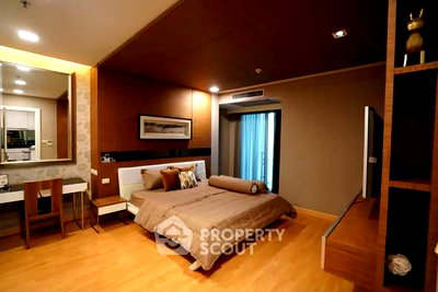 Condos for sale Thawsi School  : 2-BR Condo at Nusasiri Grand Condominium near BTS Ekkamai (ID 2783718)