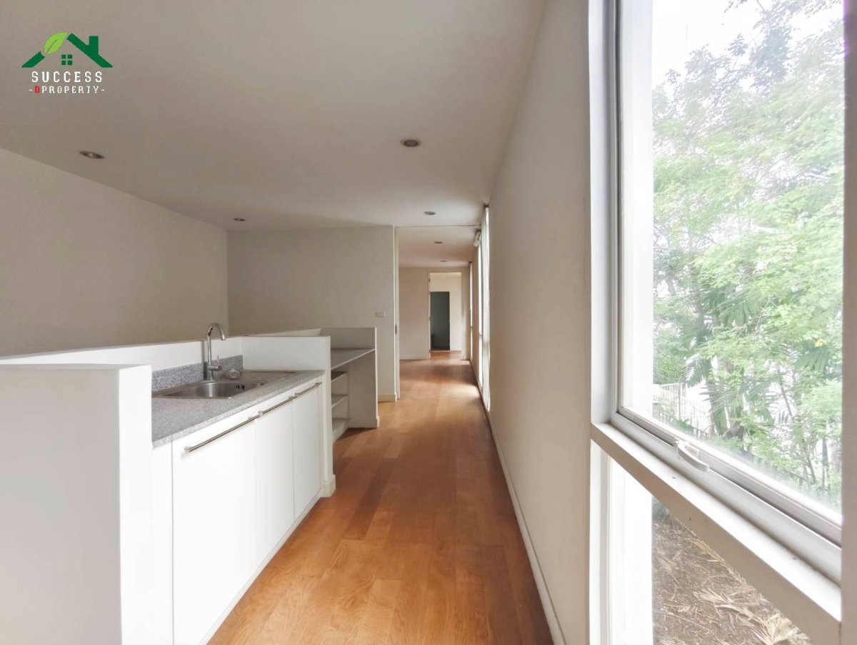 รูป ขายบ้านเดี่ยว คอร์ทยาร์ด วิลล่า พระราม 9 - วงแหวน บ้านหลังริม หน้าบ้านไม่ชนใคร 79 ตร.ว. ทำเลดีติดทางด่วนมอเตอร์เวย์ ใกล้สนามบินสุวรรณภูมิ 80 ตร.ว. - รูปที่ 11/20