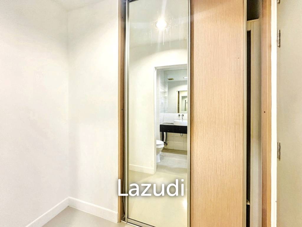 รูป 30.0 ตร.ม.  1 ห้องนอน  1 ห้องน้ำ คอนโดสำหรับ เช่าใน บางนา - รูปที่ 9/12