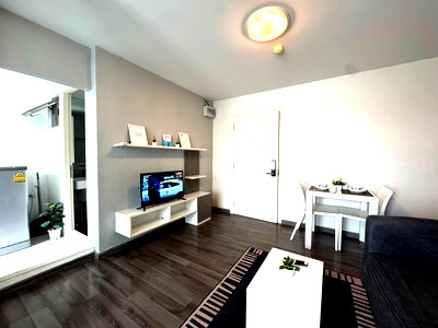 Condos for rent Maya Chiang Mai : Rent, D'Vieng Santitham, close to many amenities, only 13,000 THB/month (short-term rentals accepted).