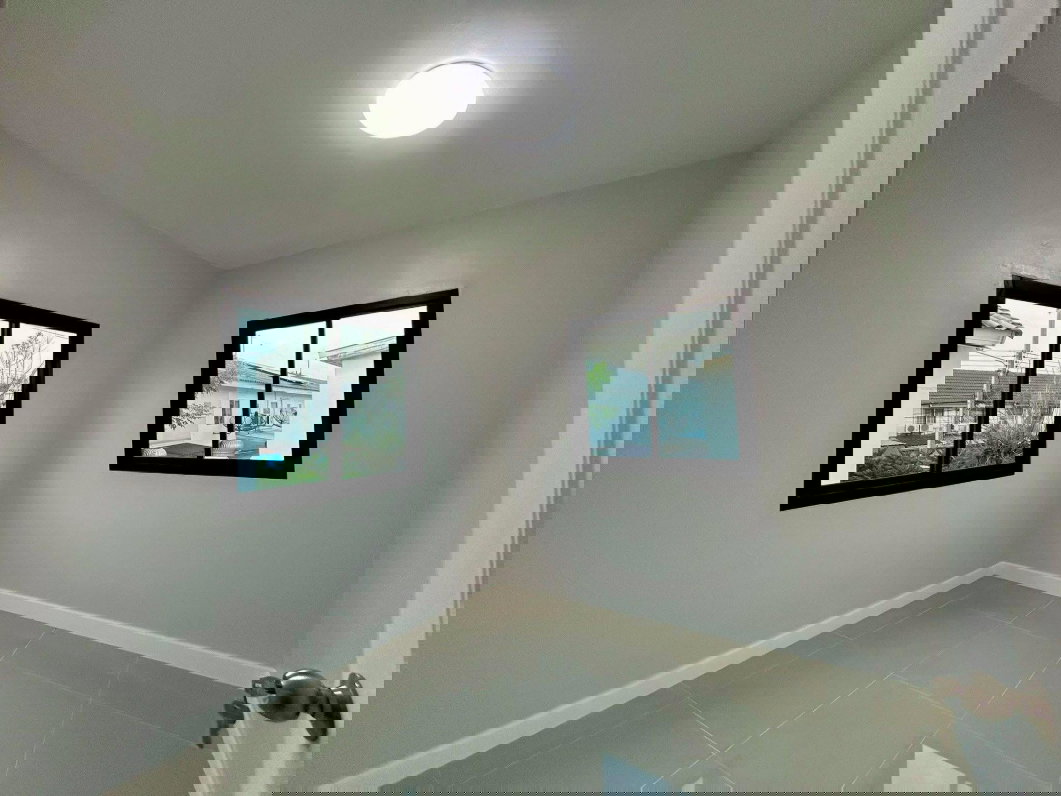 รูป ขายทาวน์เฮาส์พฤกษา 64/2 คลองสาม หลังมุม 24 ตร.ว. แต่งใหม่พร้อมอยู่ ฟรีโอน - รูปที่ 14/17