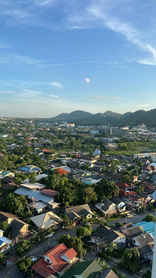 picture ðĢ Plus Condo Sriracha (25 Floors) - 12/30