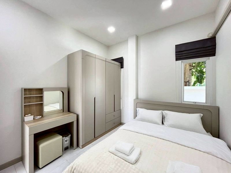 รูป ปล่อยเช่าบ้านพูล​วิลล่า​โซนสันทราย​ ขนาด 3​ ห้องนอน​ ตกแต่งเฟอร์นิเจอร์บิ้วอินและเครื่องใช้ไฟฟ้าครบ ทำเลใกล้โรงพยาบาลสันทราย และม.แม่โจ้-RW007838 - รูปที่ 16/17