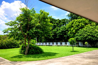 Land for sale Boromarajonani College Of Nursing Noppharat Wachi : Rare Item: Private Land in Navatanee Golf Course and Village