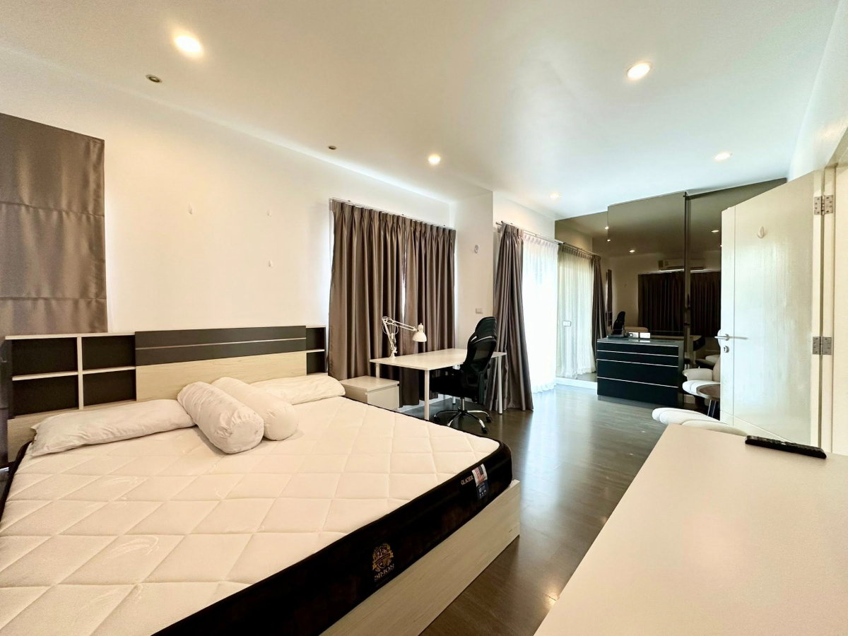 รูป  บ้านให้เช่า สราสิริ เกาะแก้ว  ✅ พร้อมเข้าอยู่  📐 65.5 ตร.ว.  🛏️ 5 ห้องนอน | 🛁 2 ห้องน้ำ - รูปที่ 29/31