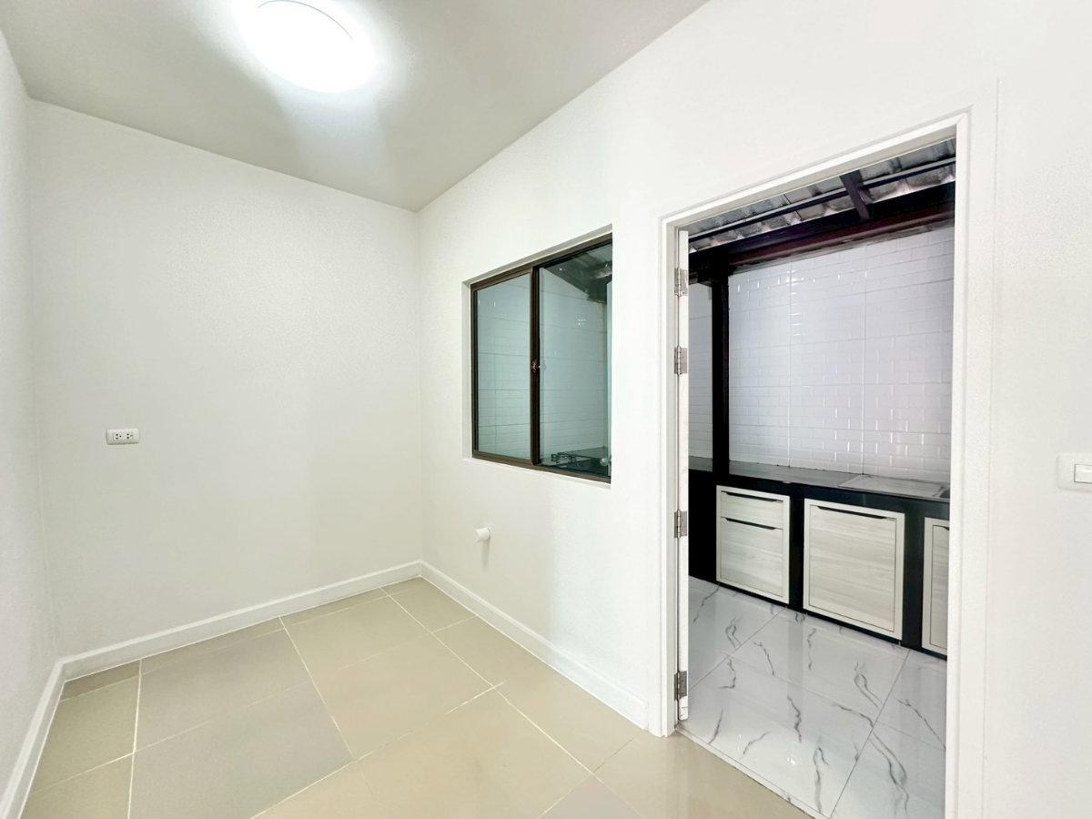 รูป 🏠✨ ทาวน์เฮ้าส์ให้เช่า – กะทู้ 📍 กะทู้  ✅ พร้อมเข้าอยู่  🛏️ 3 ห้องนอน | 🛁 2 ห้องน้ำ - รูปที่ 9/25