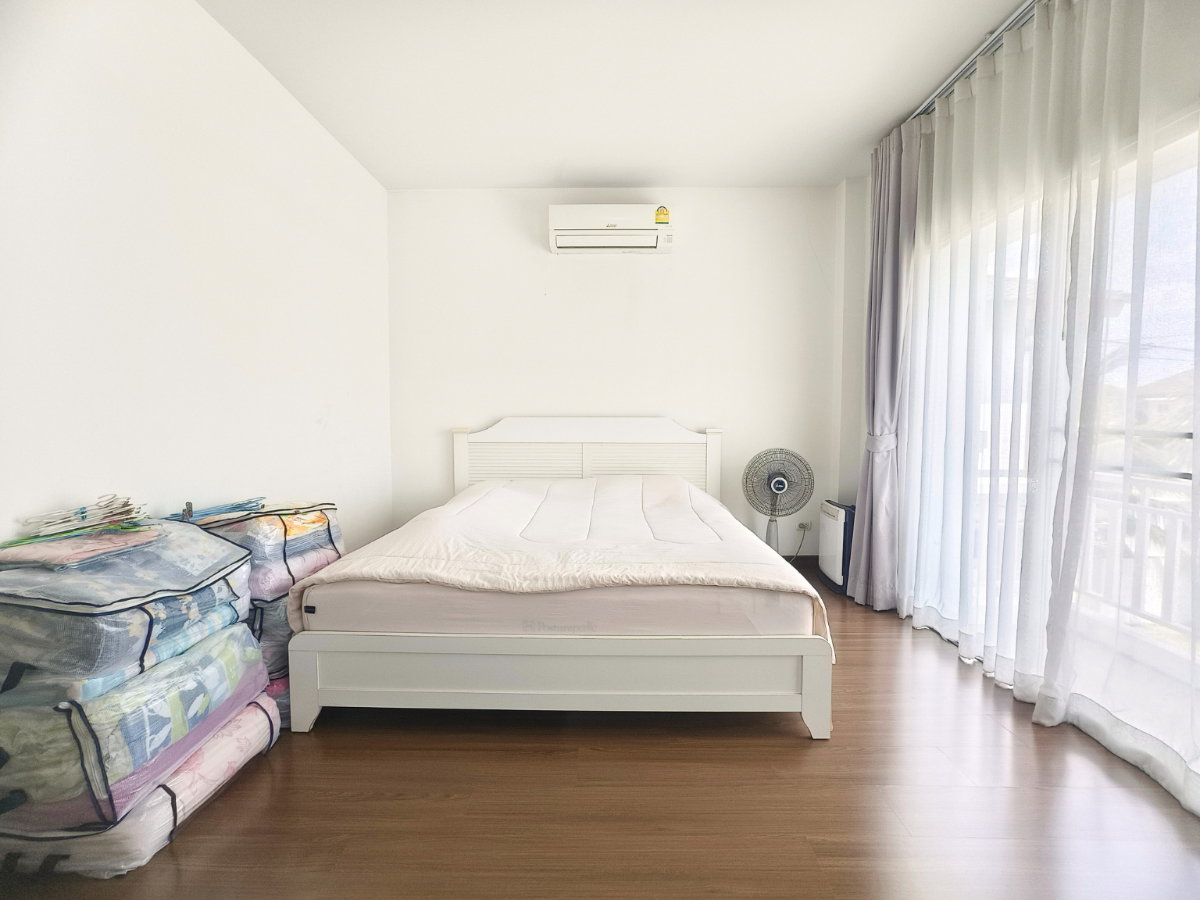 รูป ขาย บ้านเดี่ยว Parkway Aliv รามคำแหง (ปาร์คเวย์ชาเล่ต์ เฟสใหม่) ติดรถไฟฟ้า 3 ห้องนอน 3 ห้องน้ำ บ้านสวยไม่ต้องซ่อม พร้อมตกแต่ง - รูปที่ 12/21