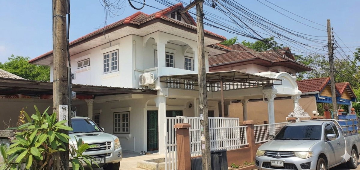 รูป โฮมออฟฟิศทำใหม่เอี่ยม ที่จอดรถ 4 คัน ติดถนนประเสริฐมนูกิจ 42 - รูปที่ 1/20