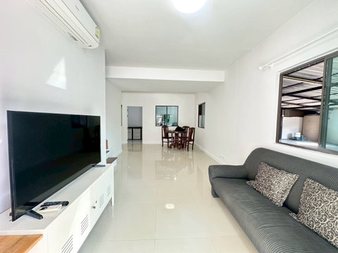 🏠 Townhouse  for rent   ✨ 📍Kathu -  3 Bedrooms | 2 Bathrooms , ✅ Available to move in