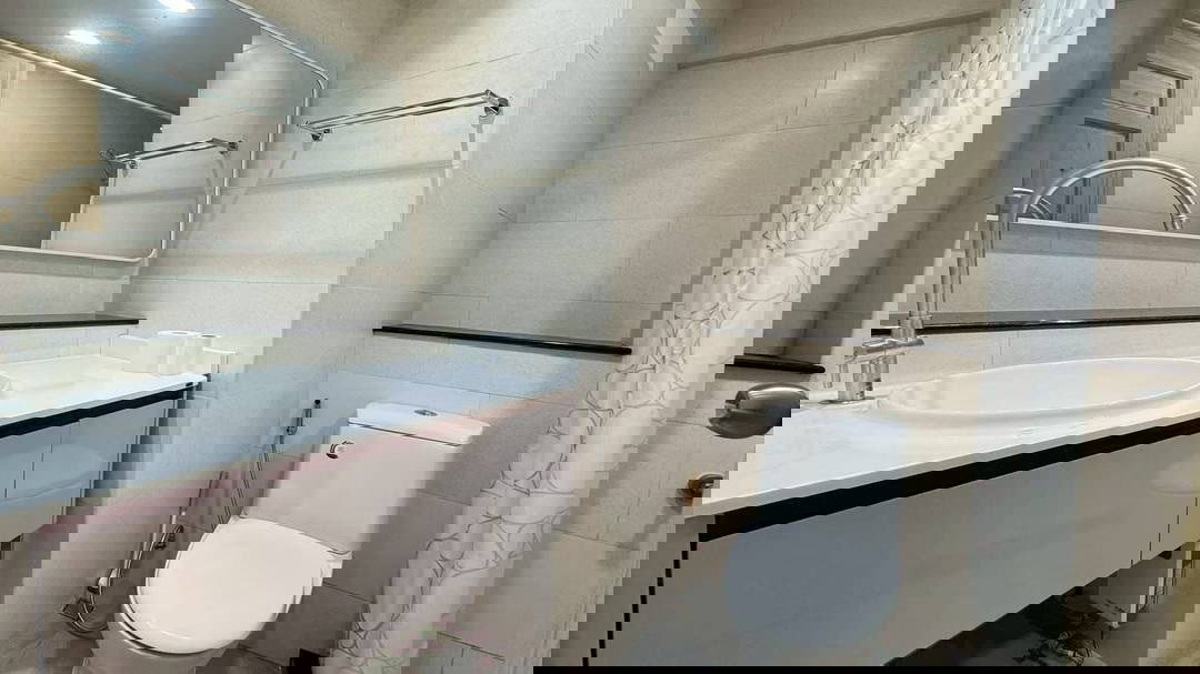 picture Jomtien Beachfront Condo with direct sea view - 6/6