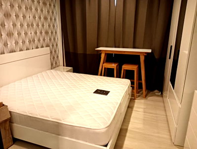 Condos for rent : Condo for Rent at Life Asoke (B6904021)