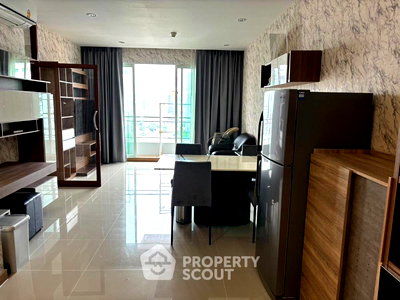 Condos for sale : 2-BR Condo at Circle Condominium near MRT Phetchaburi (ID 1839667)