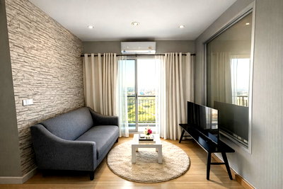 Condos for sale : 🌿 Condo for Sale with Open View near MRT 🌿  🏢 The Parkland Srinakarin Lakeside