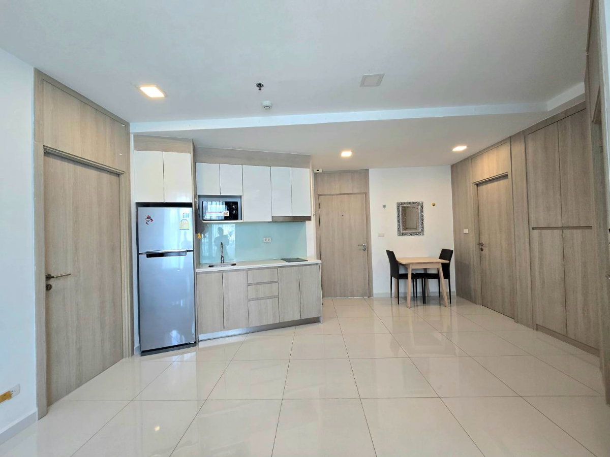 รูป Rare corner unit condo at The Cloud Pattaya, near the beach, for rent @Pratumnak. - รูปที่ 19/28