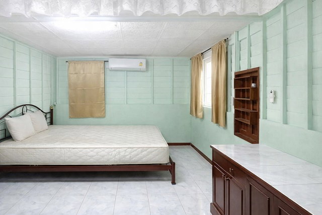 รูป บ้านเดี่ยวหลังมุม 2นอน 100 ตร.ม. สนามกอล์ฟยูนิโก้แกรนด์ 2.2 กม. ถูกกว่าคอนโด ทำเลกรุงเทพกรีฑา 1-9 ใกล้ตลาดมาร์เก็ตทูเดย์ หัวหมาก 400ม. - รูปที่ 2/8