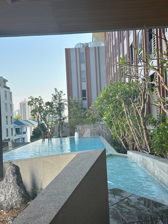 picture 25,000 Quintara Phume Sukhumvit 39 contact Line:katk03 - 23/25