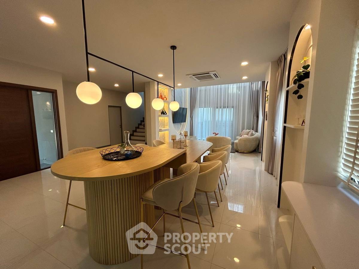 รูป บ้าน 4-ห้องนอน ที่ เดอะ ซิตี้ บางนา ใน บางแก้ว (ID 2786503) - รูปที่ 3/9