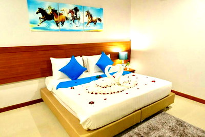 เช่าบ้านเดี่ยว เมืองภูเก็ต ภูเก็ต : พูลวิลล่าให้เช่า – ฉลอง 📍 ฉลอง  2 ห้องนอน | 2 ห้องน้ำ  🚗 จอดรถ 2 คัน ✅ เข้าอยู่ได้ 14 เม.ย. 2569 