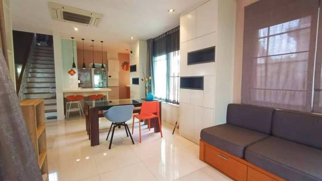 รูป ขายบ้านเดี่ยว มัณฑนา วงแหวน-อ่อนนุช 3 ตกแต่งพร้อมอยู่ ทำเลติดถนนถนนกาญจนาภิเษก ใกล้เมกะ บางนา ใกล้ทางด่วนวงแหวน ใกล้สุวรรณภูมิ - รูปที่ 5/12